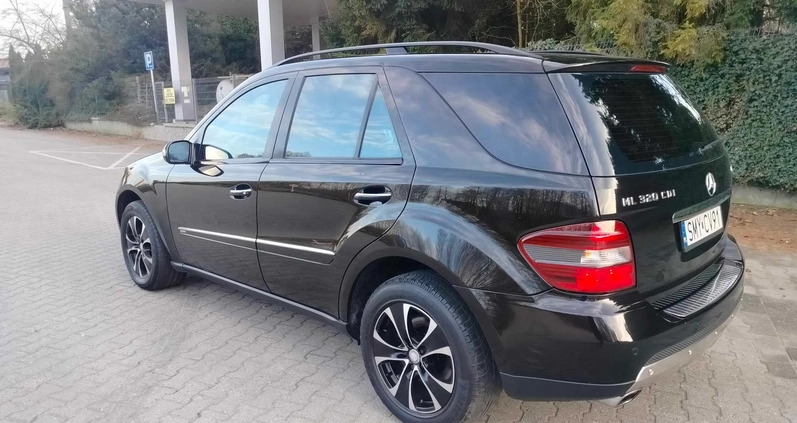 Mercedes-Benz ML cena 31900 przebieg: 240000, rok produkcji 2007 z Koziegłowy małe 92